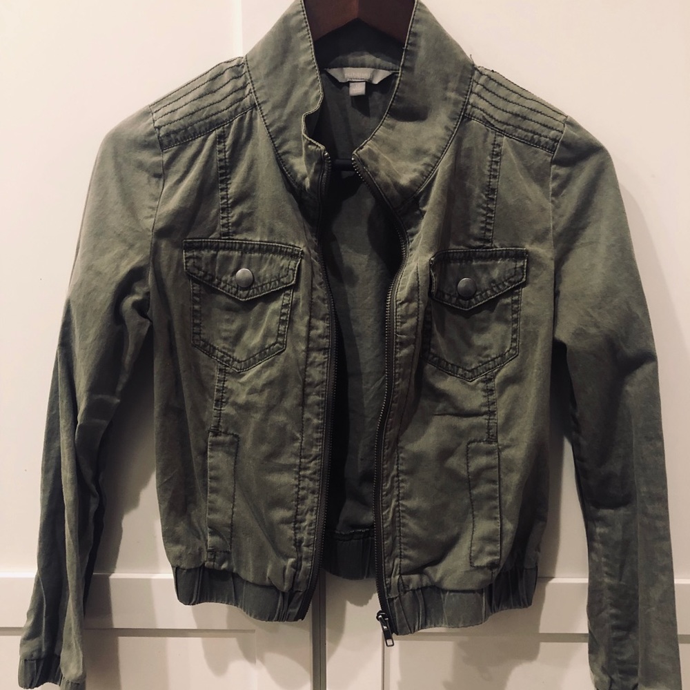 Lightweight utility jacket
